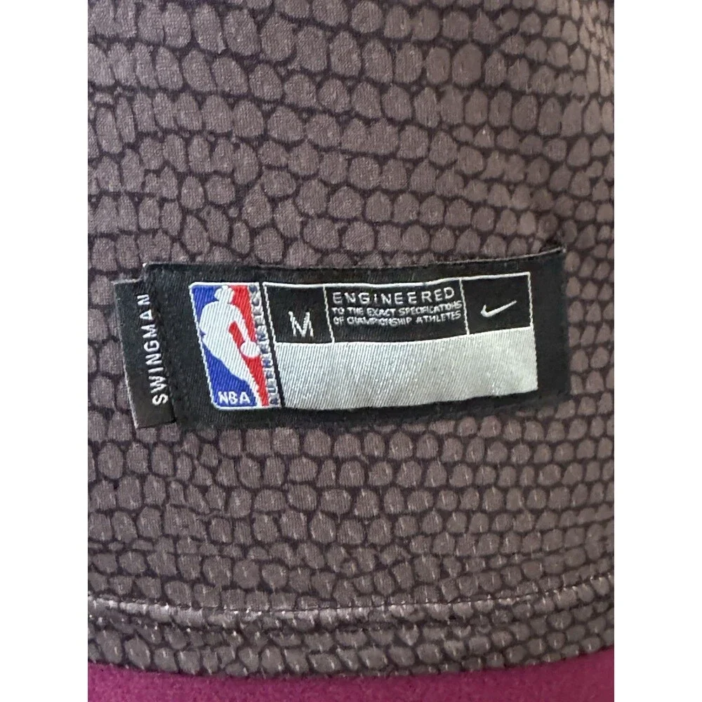Nike Los Angeles Lakers LeBron James #23 City Edition Jersey Black Gold Size M
